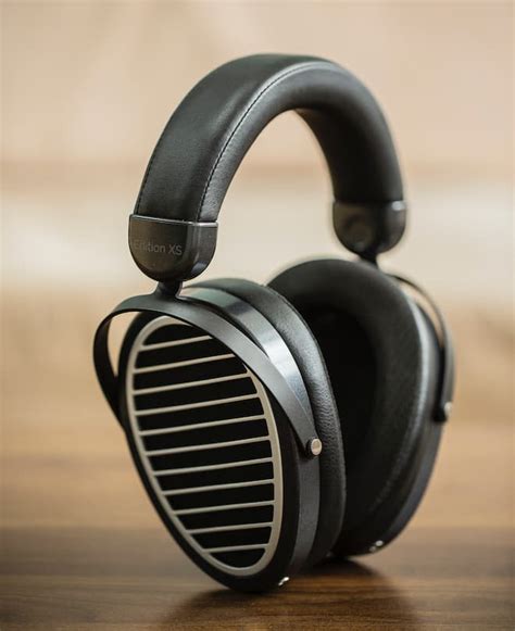 XS sounds a lot more natural as well and has a bass clarity . . Hifiman edition xs vs sennheiser hd800